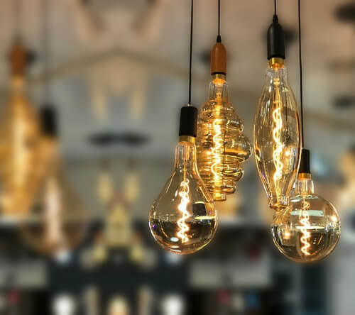 Lampada-Led-Filamento-4W-Elipse-Giant-E27-ambar---TASCHIBRA