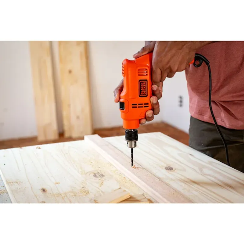 Furadeira de Impacto 10mm, Potência 550W, com Chave de Mandril, BED710550, 110V - Black & Decker